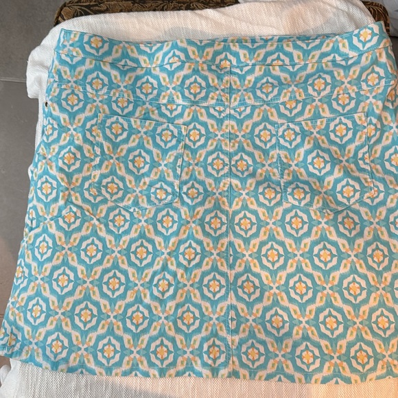 Heart of Palm Woman blue print skort. Pockets front and back. - Picture 2 of 4